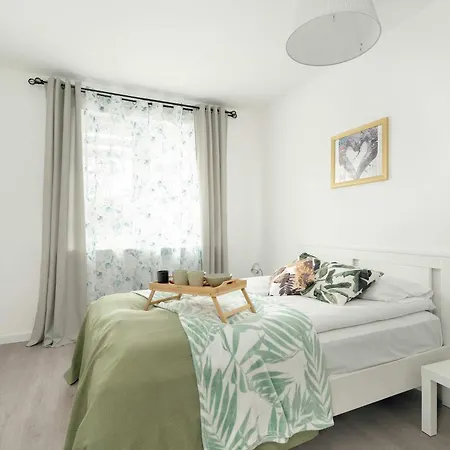 Przytulny Na Grunwaldzie Z Parkingiem By Renters Apartman Poznań